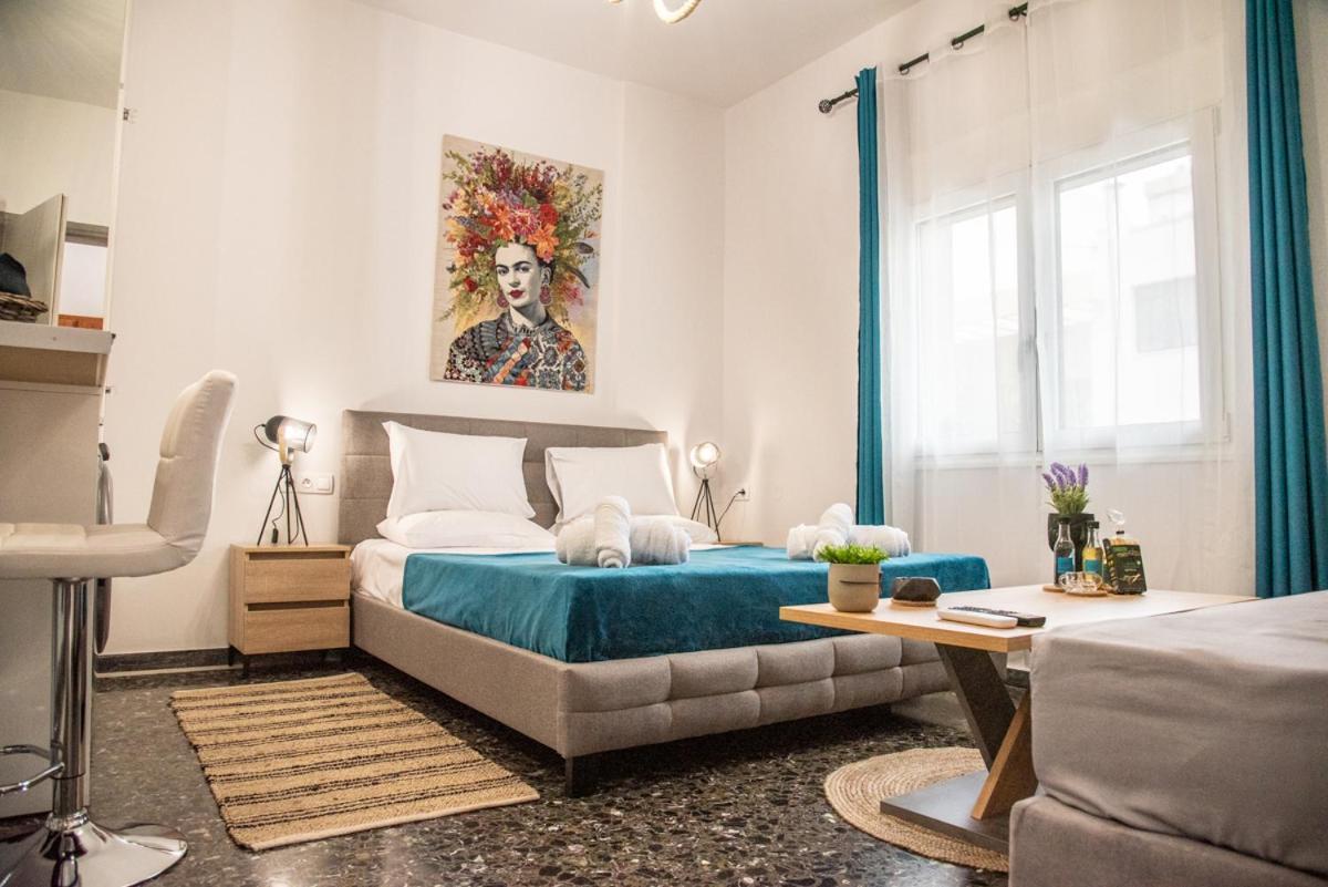 Artzy Petit Apartment Close To The Center Ираклион Экстерьер фото